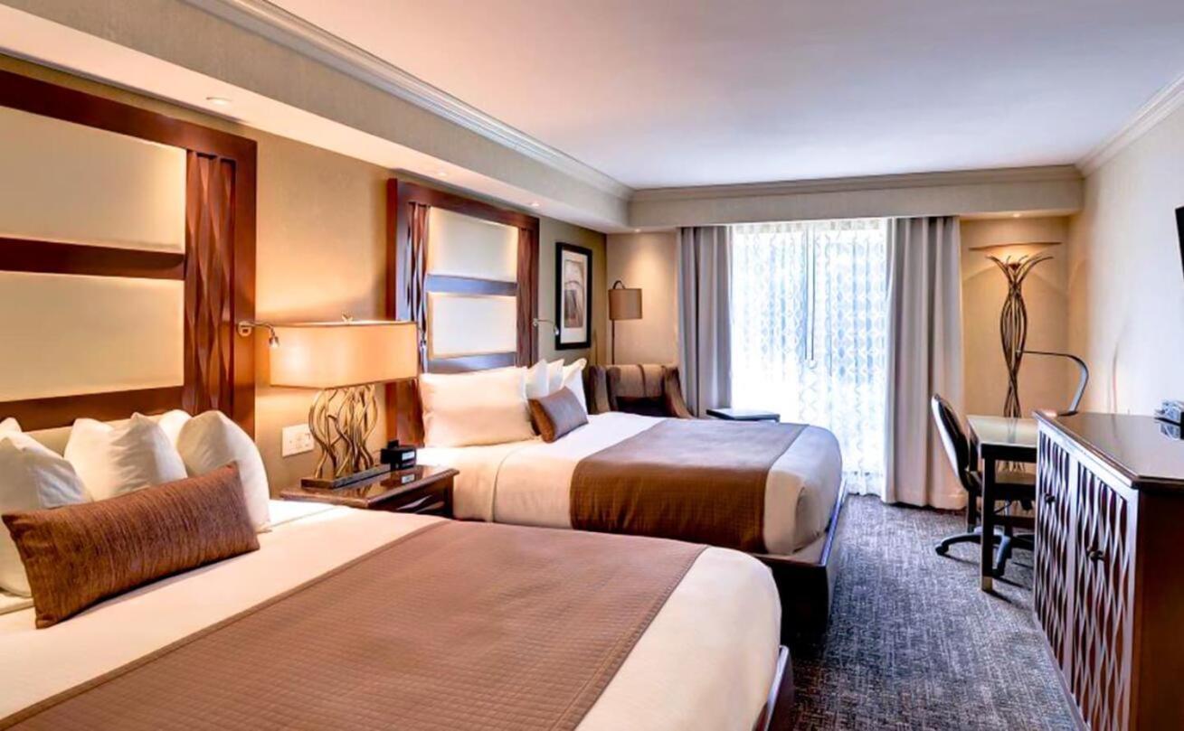 Eden Resort And Suites, BW Premier Collection Rohrerstown Room photo
